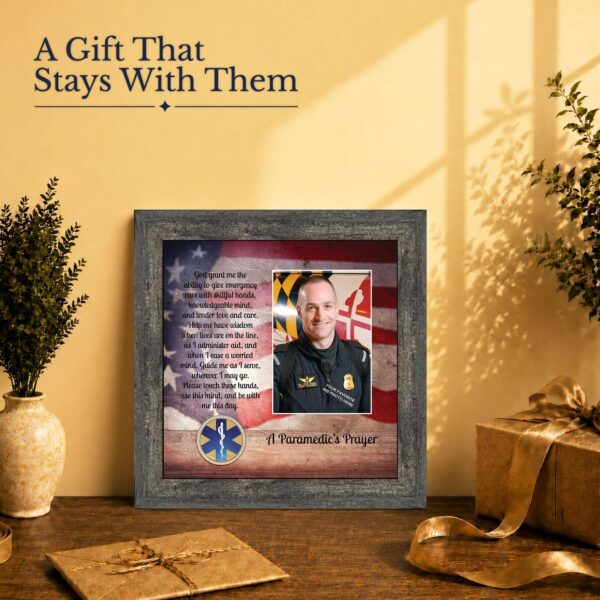 A Paramedic's Prayer gift - framed print for a paramedic or EMT