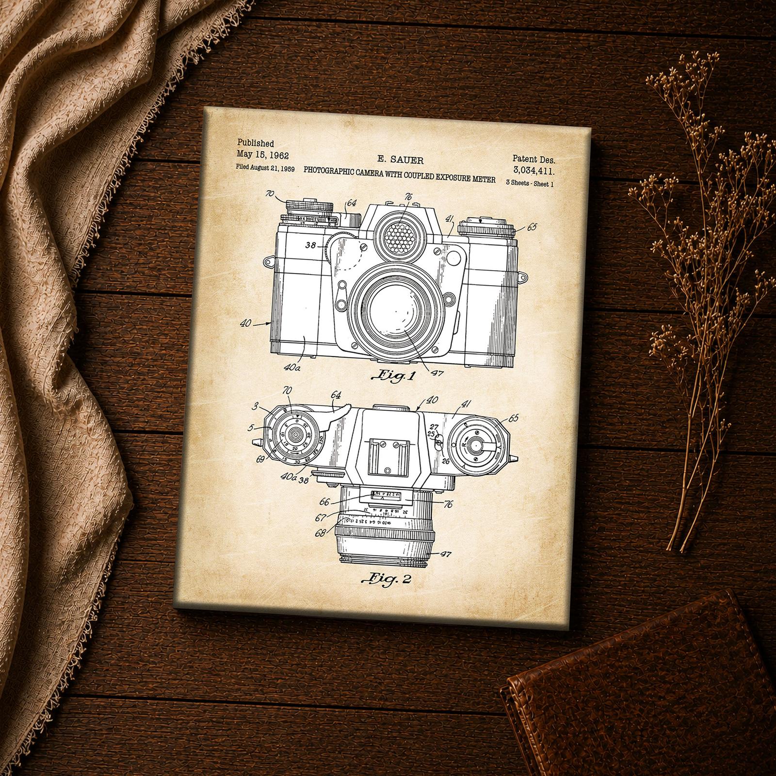 C2311C-4-11x14-1 Vintage camera patent canvas, close-up of the exposure meter and dials