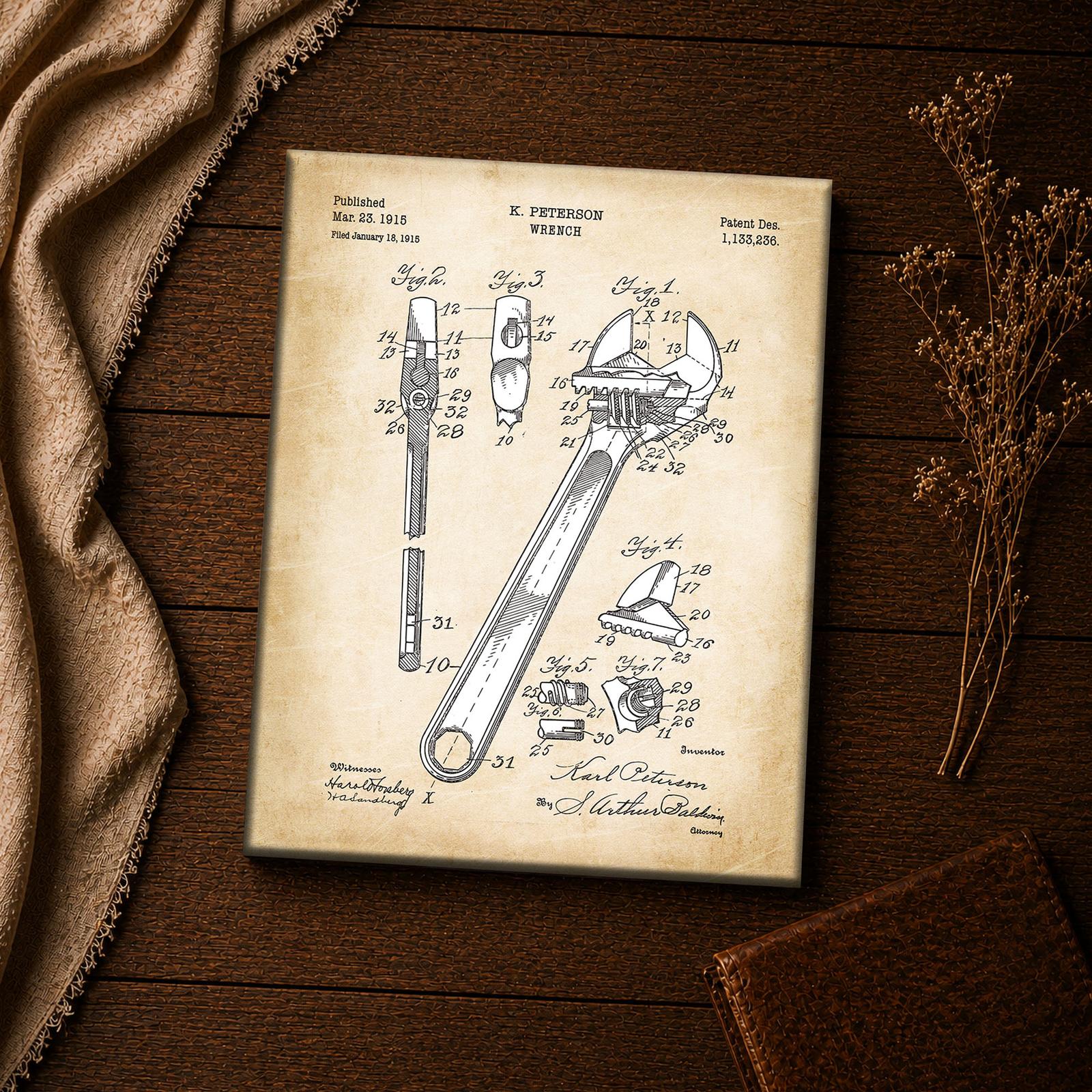 Adjustable wrench patent drawing close-up - worm screw mechanism detail